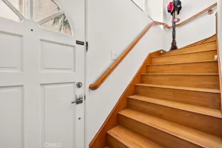 Photo #3: OC25255455 Listing