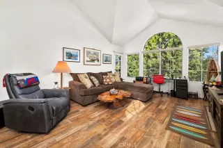 Photo #5: OC25255455 Listing