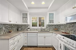 Photo #5: OC25255834 Listing 