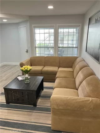 Photo #3: OC25255843 Listing 