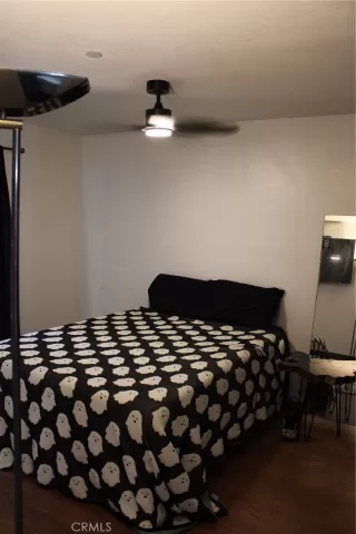 Photo #5: OC25255850 Listing