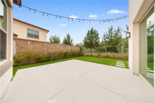 Photo #3: OC25255854 Listing