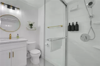 Photo #5: OC25256356 Listing 