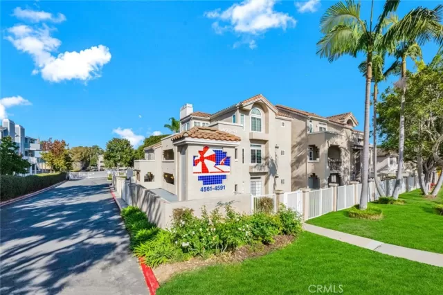 MLS: OC25256449 Condo For Sale