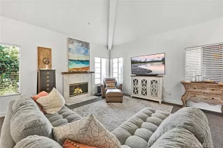 Photo #5: OC25256449 Listing 