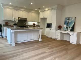 Photo #3: OC25256450 Listing 