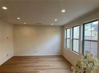 Photo #6: OC25256450 Listing 