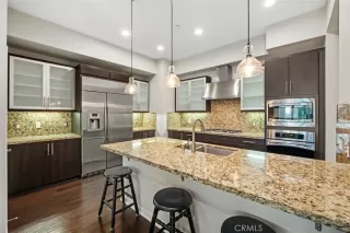 Photo #2: OC25256454 Listing 