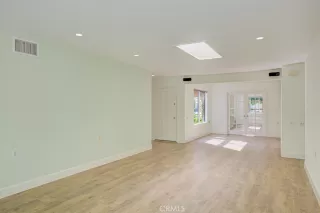 Photo #6: OC25256875 Listing