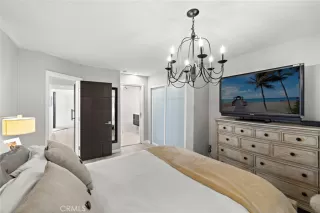 Photo #5: OC25256886 Listing 