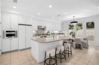 Photo #2: OC25256893 Listing 