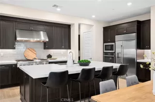 Photo #5: OC25256895 Listing 