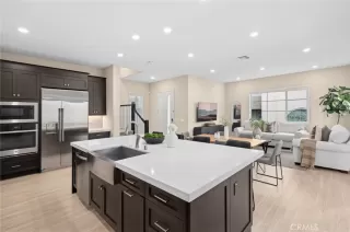 Photo #6: OC25256895 Listing 