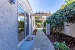 Photo #6: OC25257013 Listing