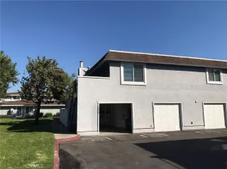 Photo #1: OC25257051 Listing 