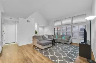 Photo #3: OC25257068 Listing 