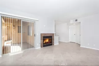 Photo #2: OC25257301 Listing