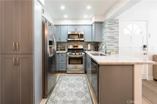 Photo #3: OC25257329 Listing 