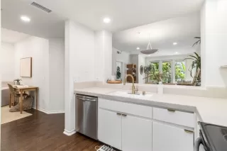 Photo #3: OC25257513 Listing 