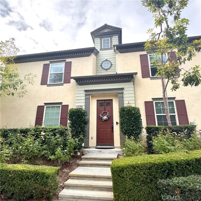 MLS: OC25257719 Condo For Sale