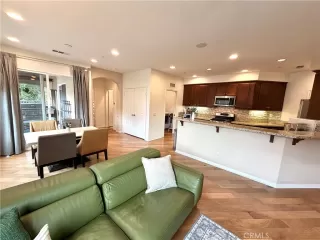 Photo #5: OC25257719 Listing 