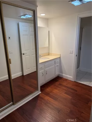 Photo #5: OC25257829 Listing 