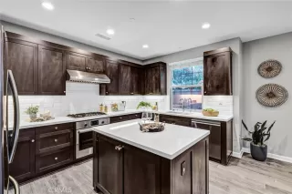 Photo #5: OC25257840 Listing 