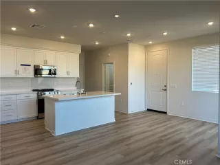 Photo #6: OC25257917 Listing 