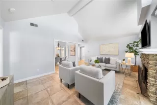 Photo #3: OC25257951 Listing 