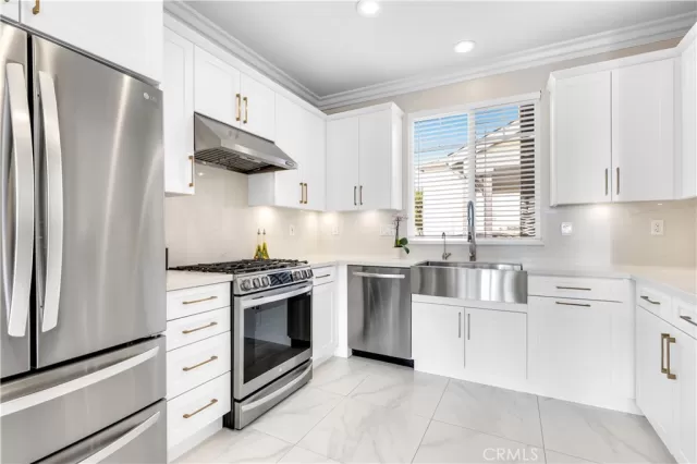 MLS: OC25258033 Condo For Sale