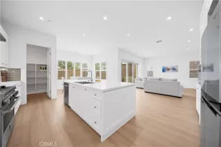 Photo #5: OC25258081 Listing 