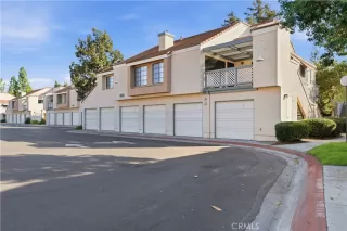 Photo #4: OC25258120 Listing 