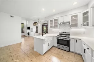 Photo #6: OC25258182 Listing 