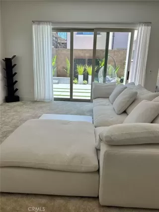 Photo #4: OC25258199 Listing