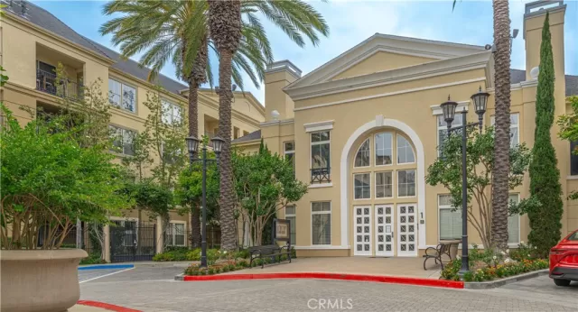 MLS: OC25258395 Condo For Sale