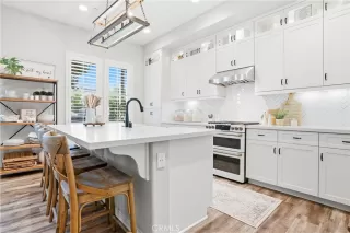 Browse active condo listings in VERANDAS