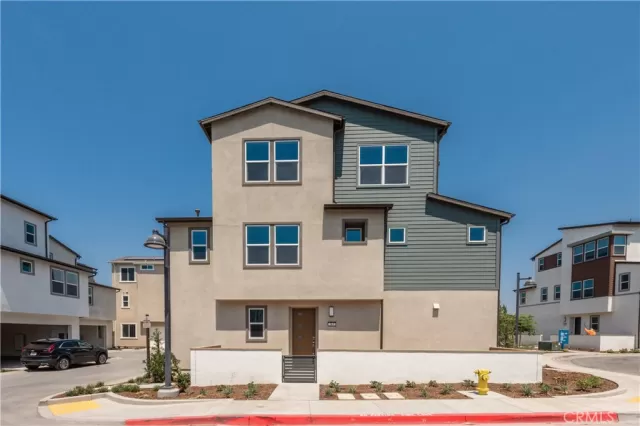 MLS: OC25258821 Condo For Sale