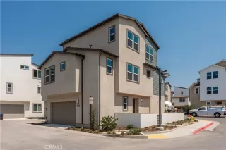 Photo #2: OC25258821 Listing 