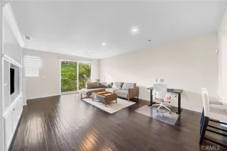 Photo #5: OC25258892 Listing 