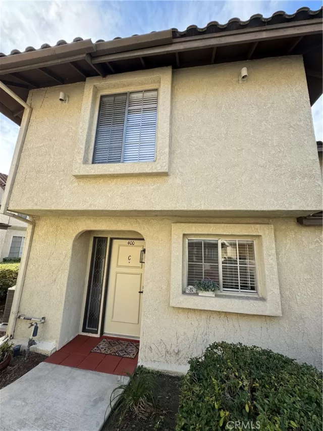 MLS: OC25259011 Condo For Sale