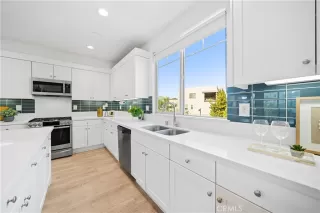 Photo #2: OC25259193 Listing