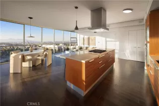 Photo #3: OC25259599 Listing 