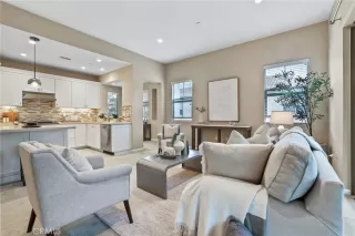 Photo #4: OC25259725 Listing 