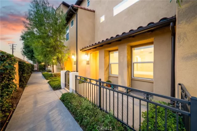 MLS: OC25259913 Condo For Sale