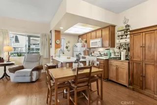 Photo #6: OC25260227 Listing 