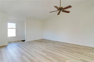 Photo #5: OC25260335 Listing 