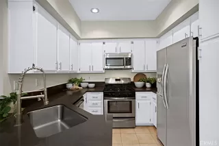 Photo #6: OC25260669 Listing