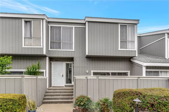 MLS: OC25261522 Condo For Sale