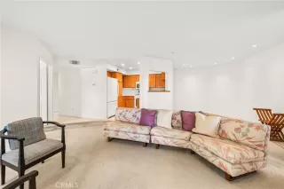 Photo #6: OC25261629 Listing