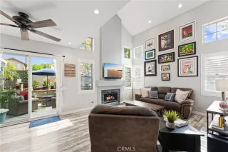 Photo #4: OC25261710 Listing 